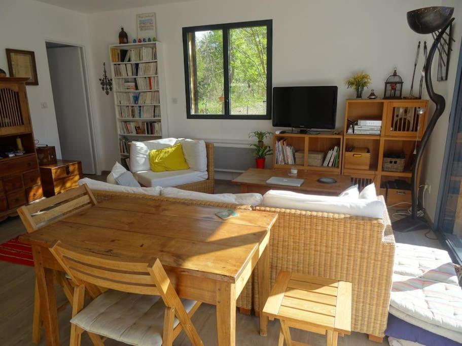 Beau 2 Pieces Avec Jardin Dans Villa A Mougins. ภายนอก รูปภาพ